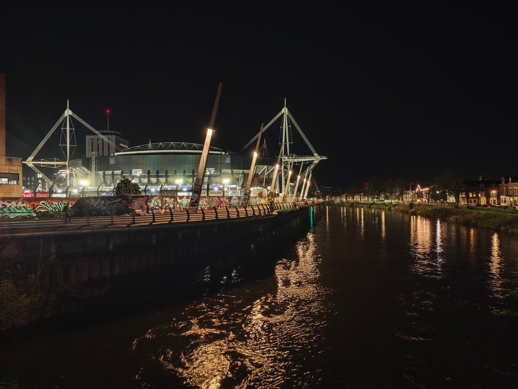 A sample image taken with the Poco F8 Ultra in low light, using the 1x camera