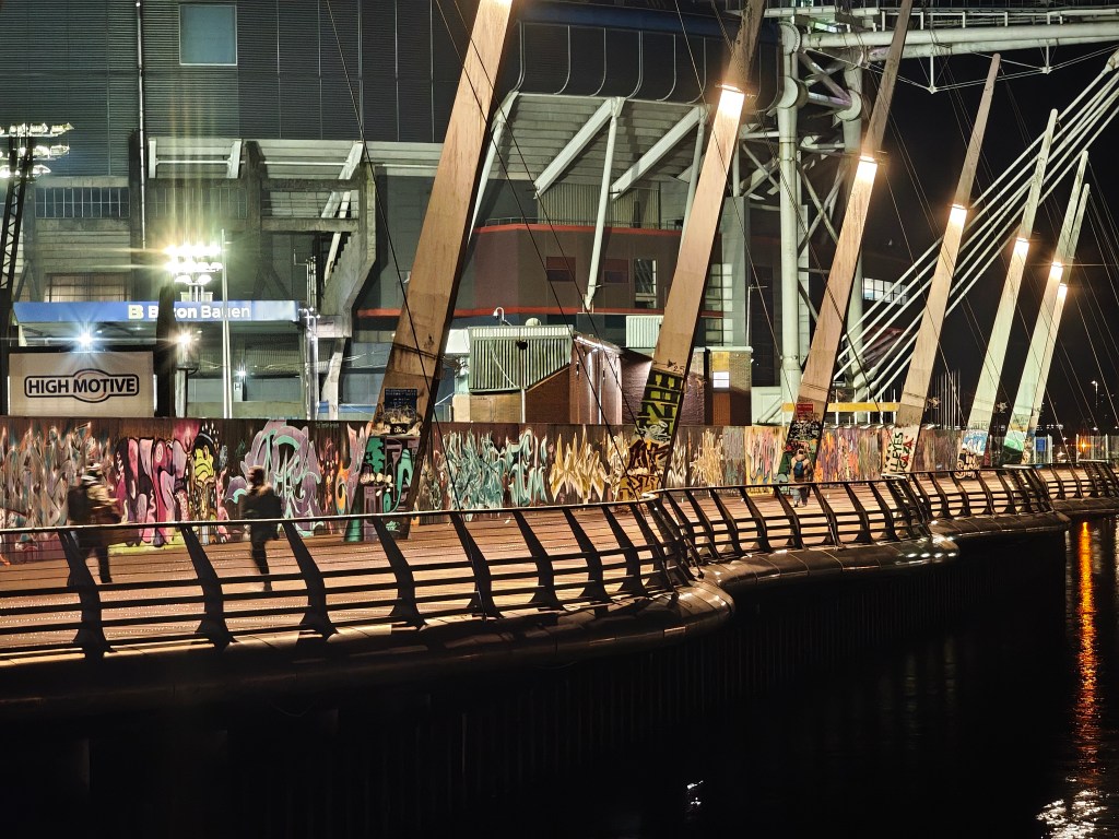 A sample image taken with the Poco F8 Ultra in low light, using the 5x lens.