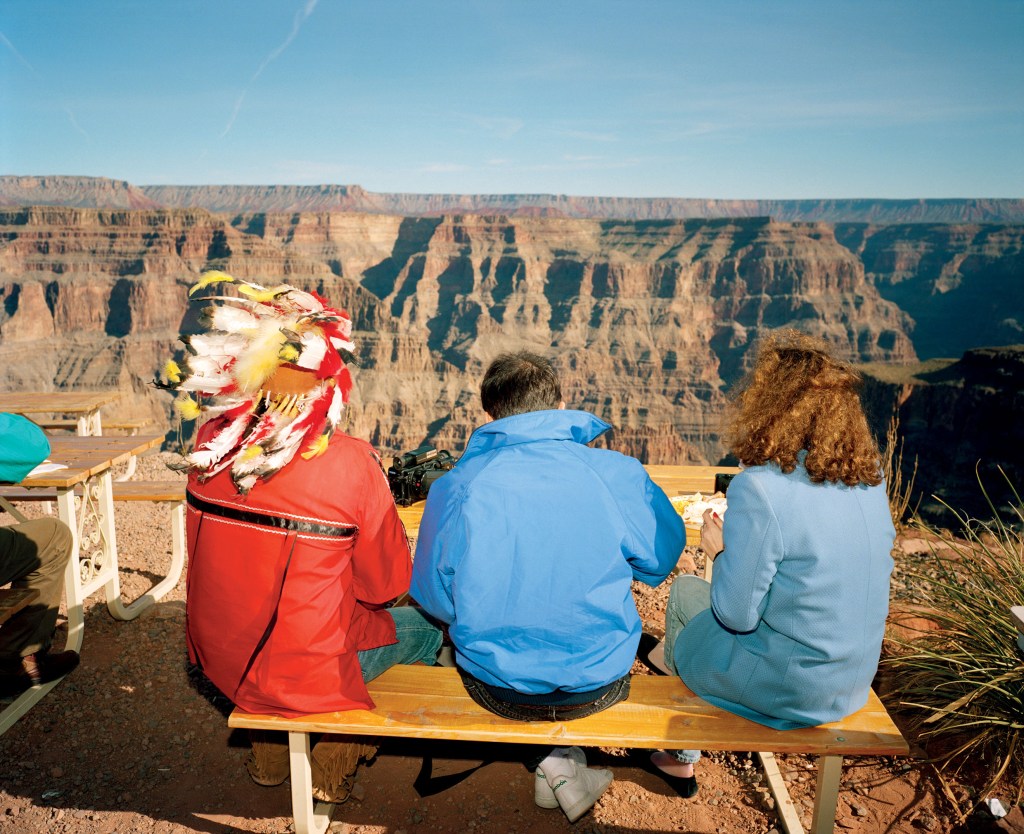 Small World. Martin Parr.
