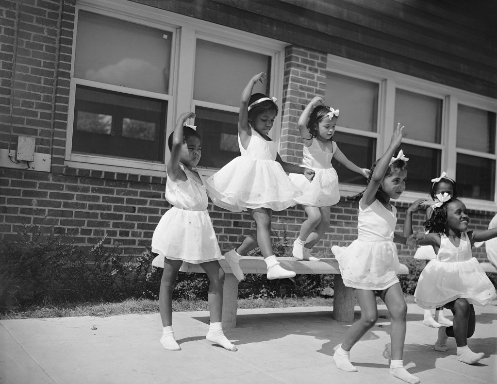 Gordon Parks Untitled, Anacostia, D.C., 1942. Courtesy LOC Courtesy of and copyright The Gordon Parks Foundation