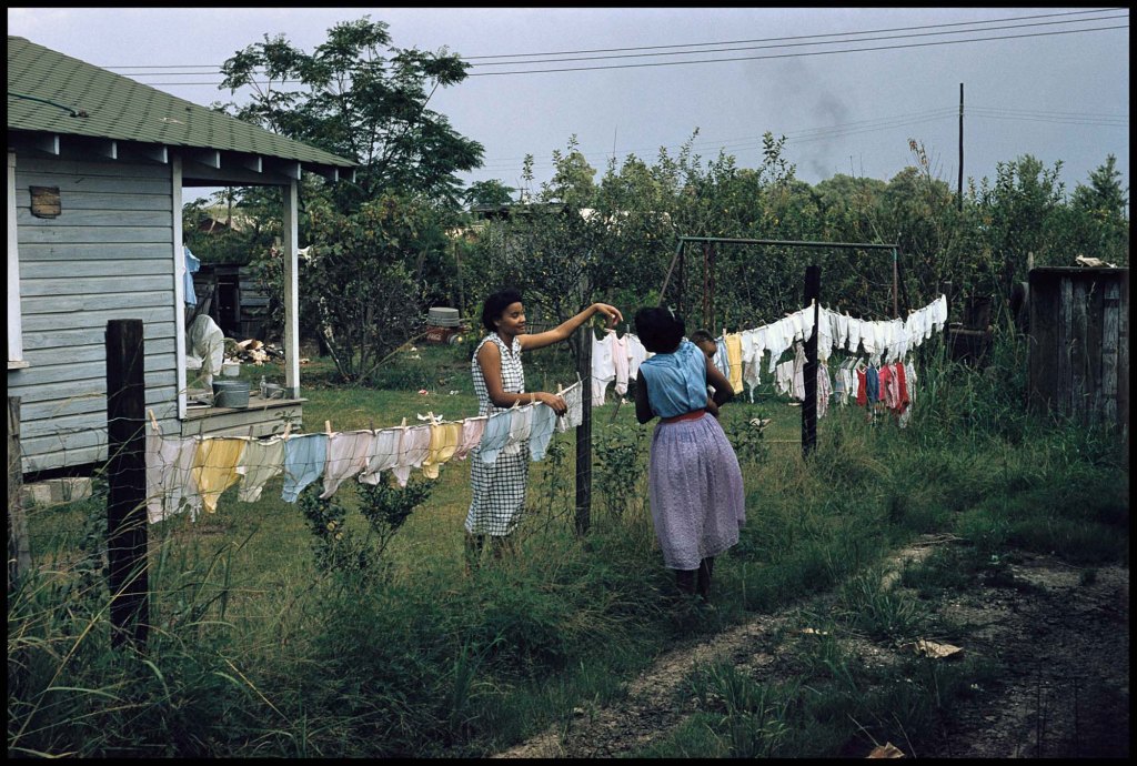 Gordon Parks Untitled, Mobile, Alabama, 1956 Courtesy of and copyright The Gordon Parks Foundation
