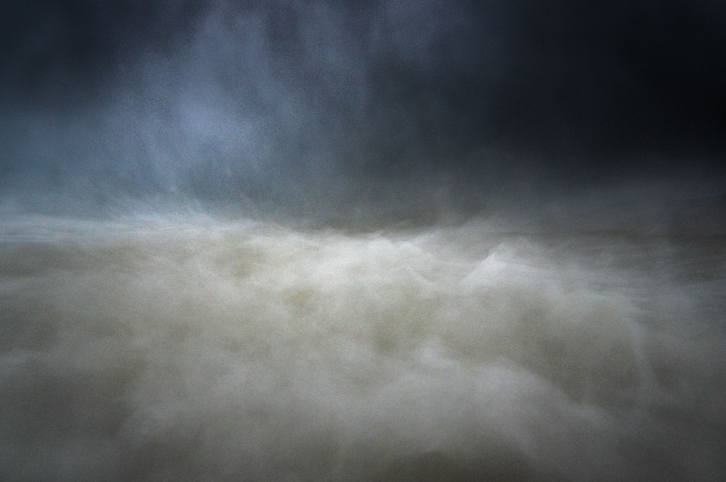 An ND8 or stronger Neutral Density filter allows Bill to capture images with just the right amount of movement