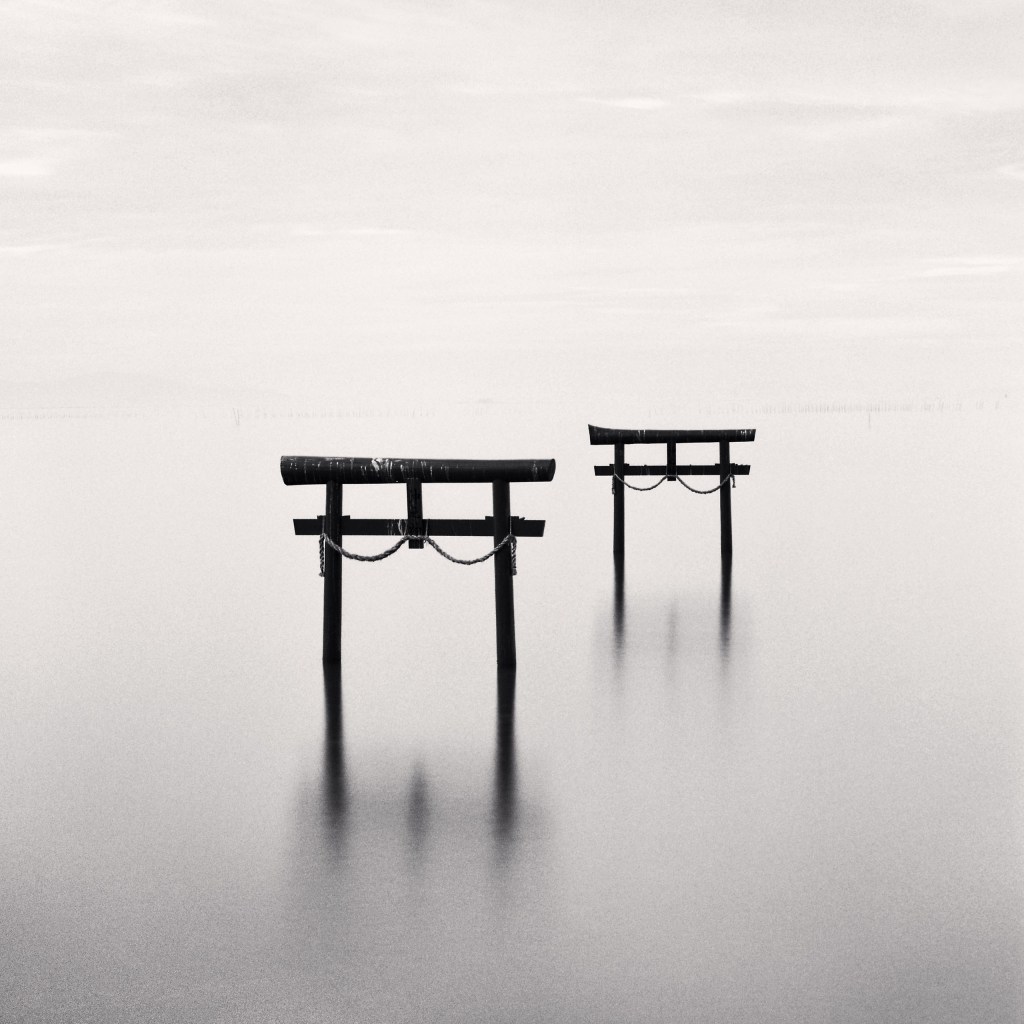 Ouo Shrine Study © Michael Kenna