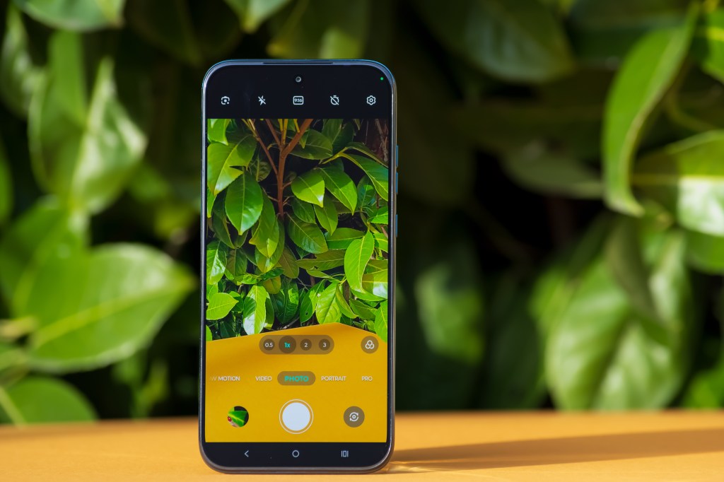 Moto G77 default camera app
