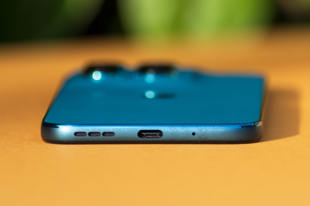 Moto G77 USB-C charging port and stereo speakers