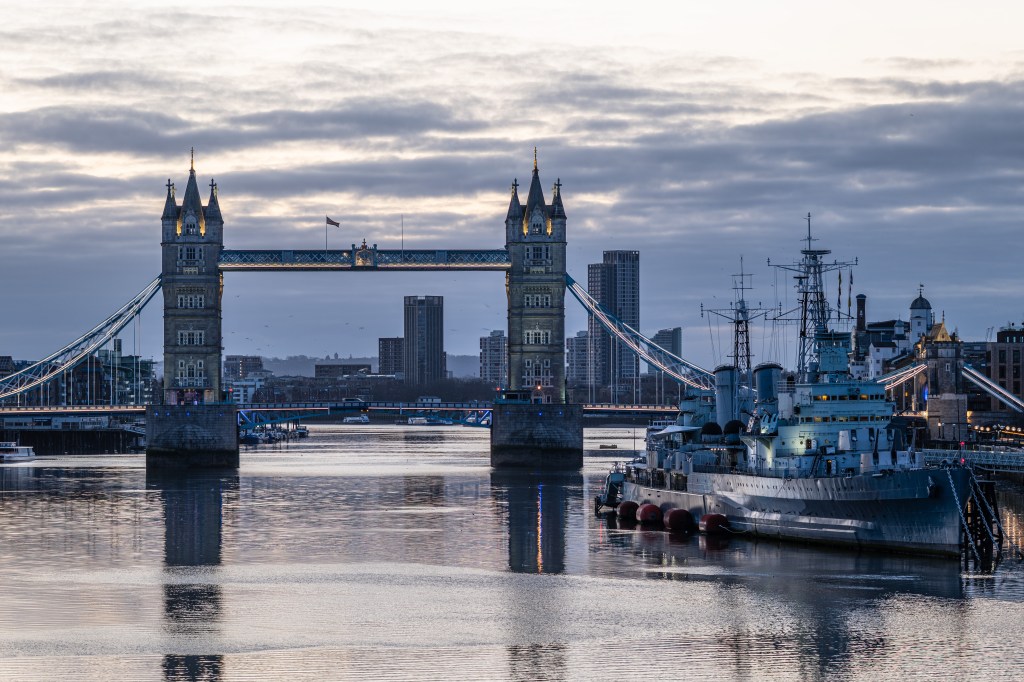 Panasonic Lumix S1II Tower Bridge dynamic range example image