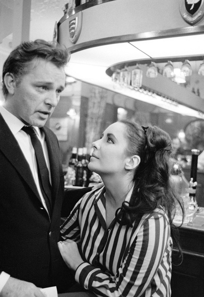 A picture of Elizabeth Taylor and Richard Burton