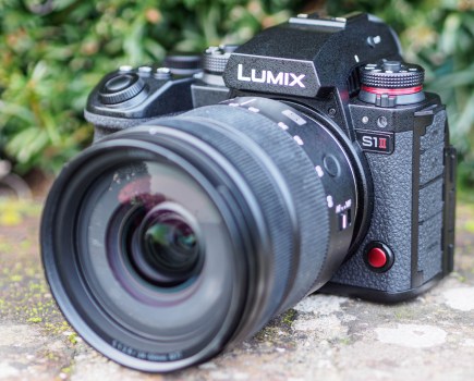 Panasonic Lumix S1II