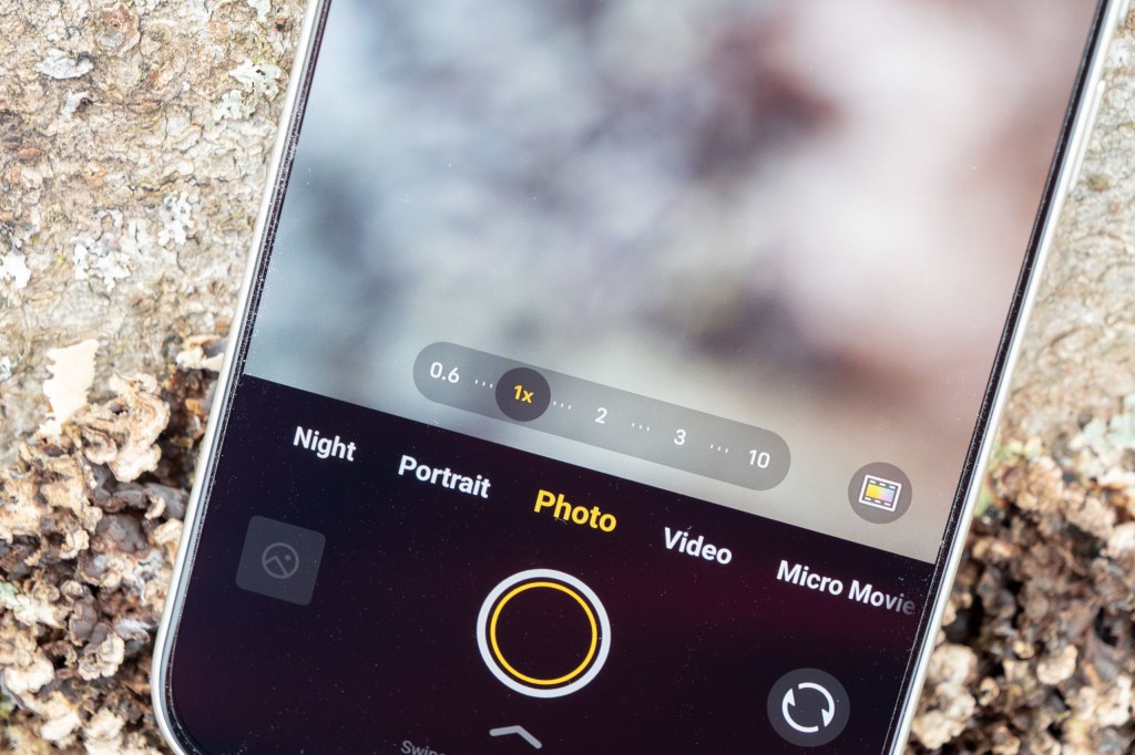 The Vivo V70
