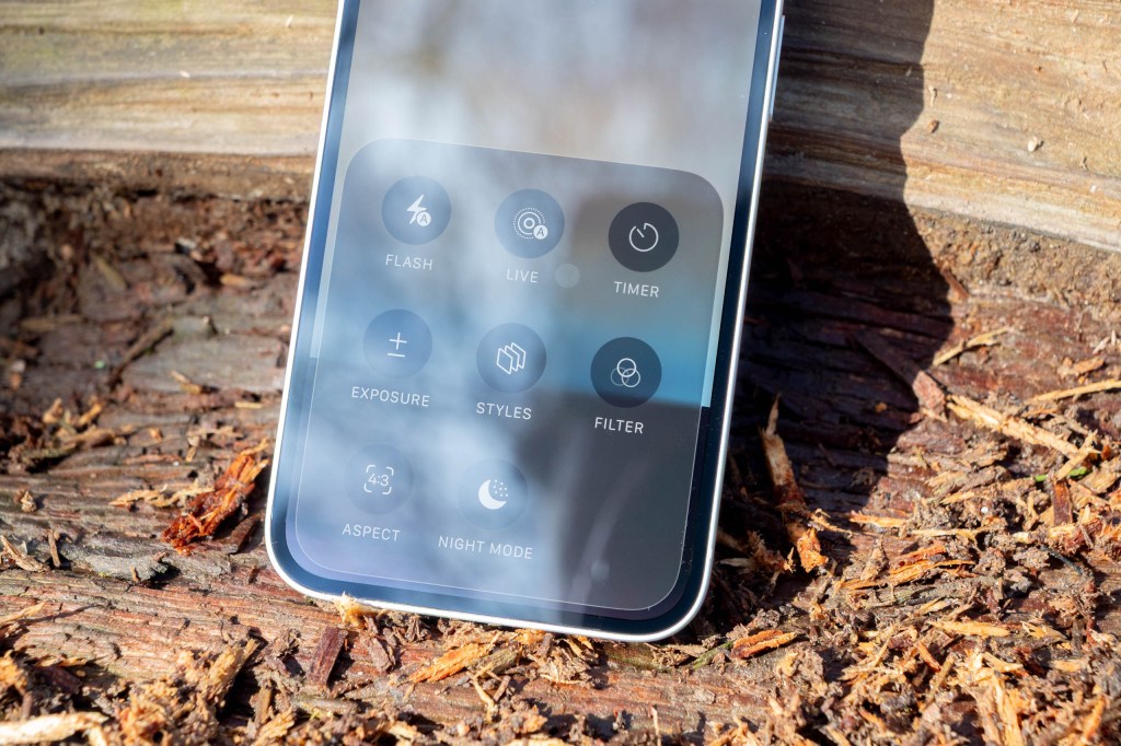 Some of the additional shooting options of the iPhone 17e