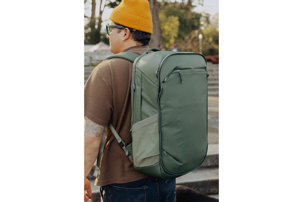 Peak Design Travel Backpack 2-in-1 main bag