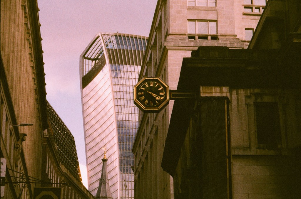 Sample image of Harman Phoenix II showing buildings in the City of London