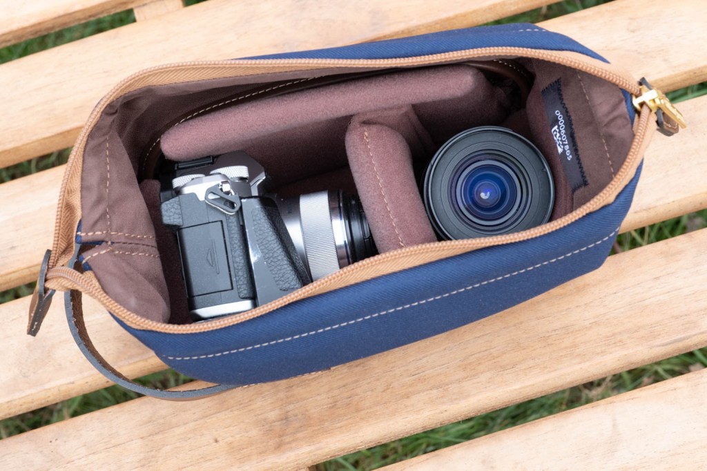 Billingham Capsule 1 with Olympus E-M5 II kit inside