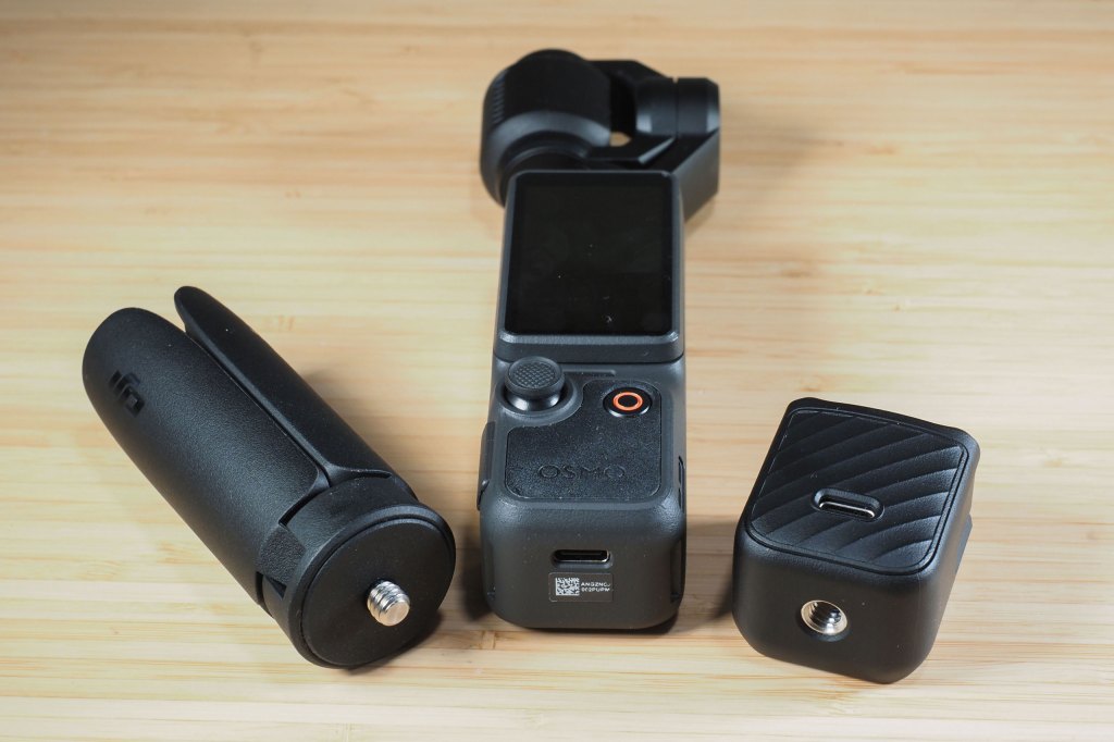 DJI Osmo Pocket 4 USB-C connection and tripod screw