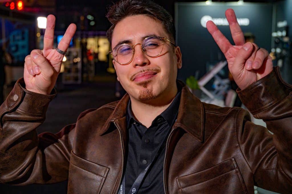 Neewer Z3R flash unit sample portrait