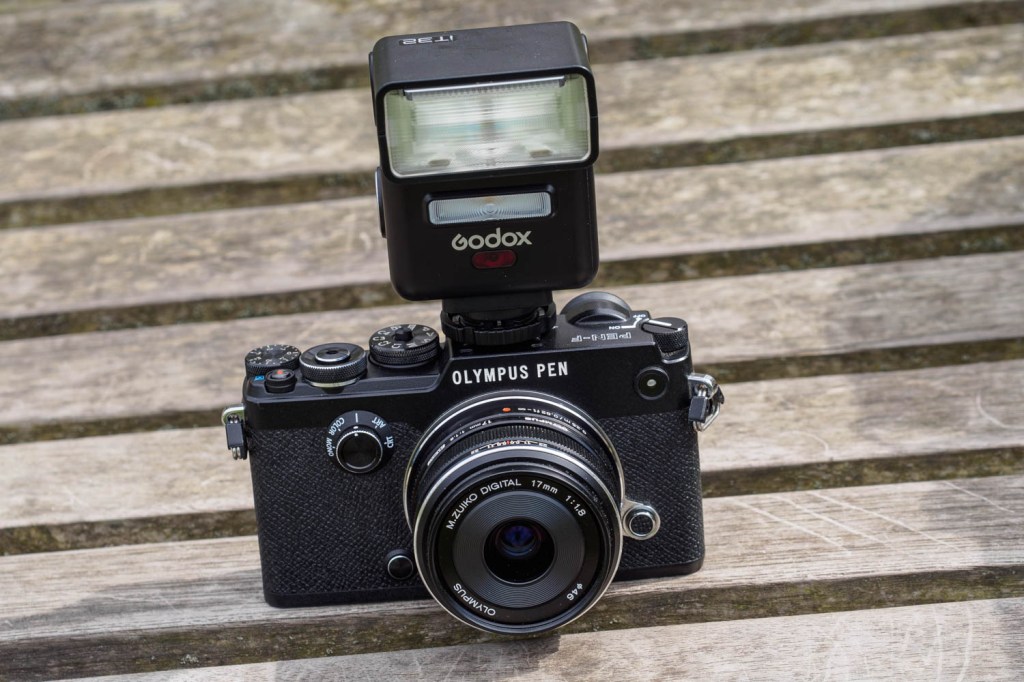 Godox iT32 on Olympus PEN-F. 