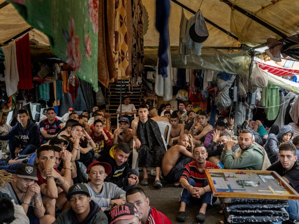 At the overcrowded detention centre inside the Kennedy Police Station in Bogotá, Colombia, a majority of the detainees are held for involvement in small-scale drug dealing,
turf wars, or street robberies committed to support their own addiction, 2026. Image Credit: Mads Nissen