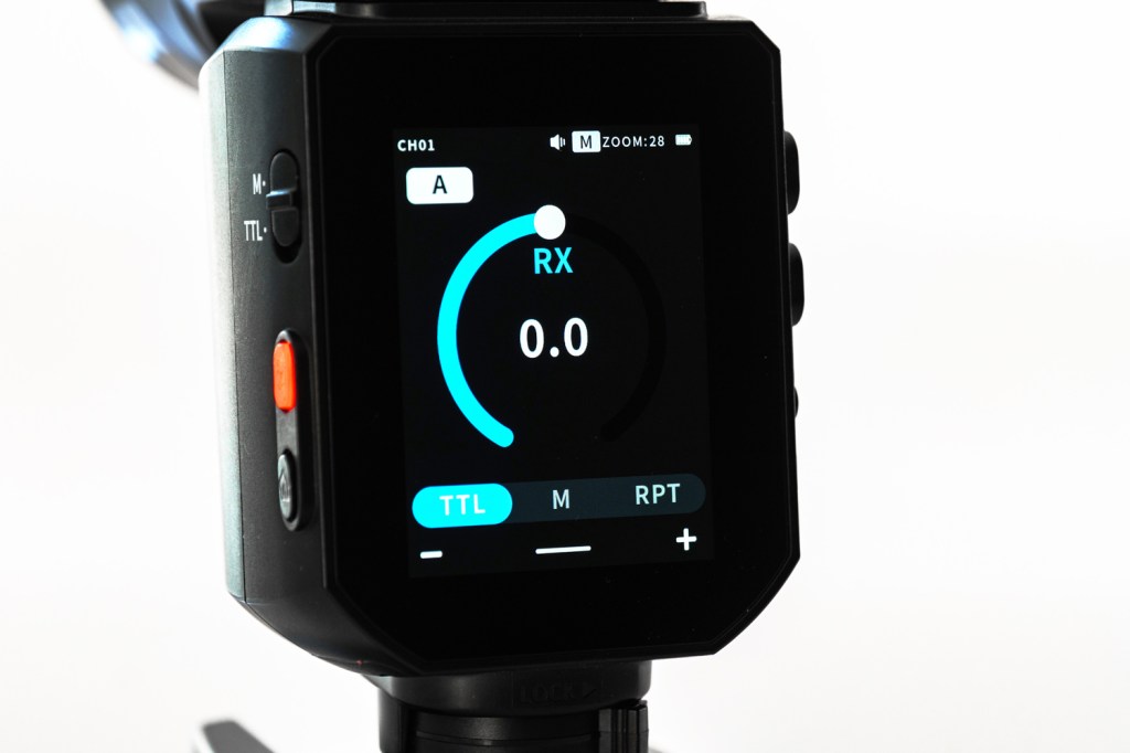 Neewer Z3R flash unit display