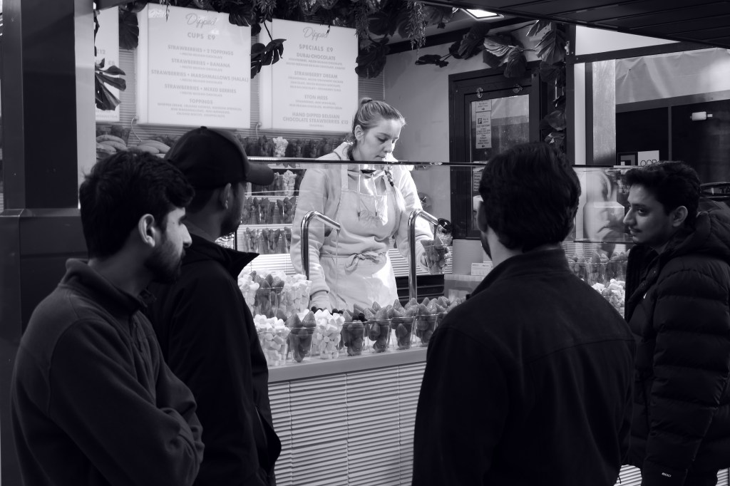Panasonic Lumix TZ300 street food stall sample image. 