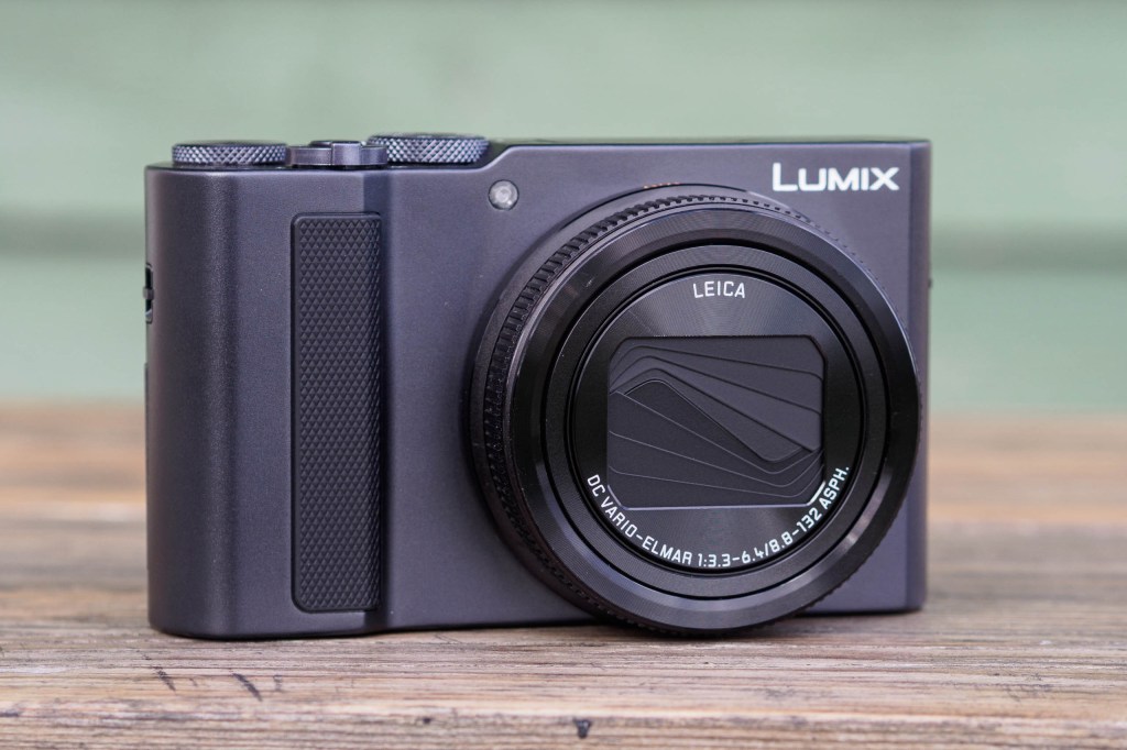 Panasonic Lumix TZ300 lens cover. 