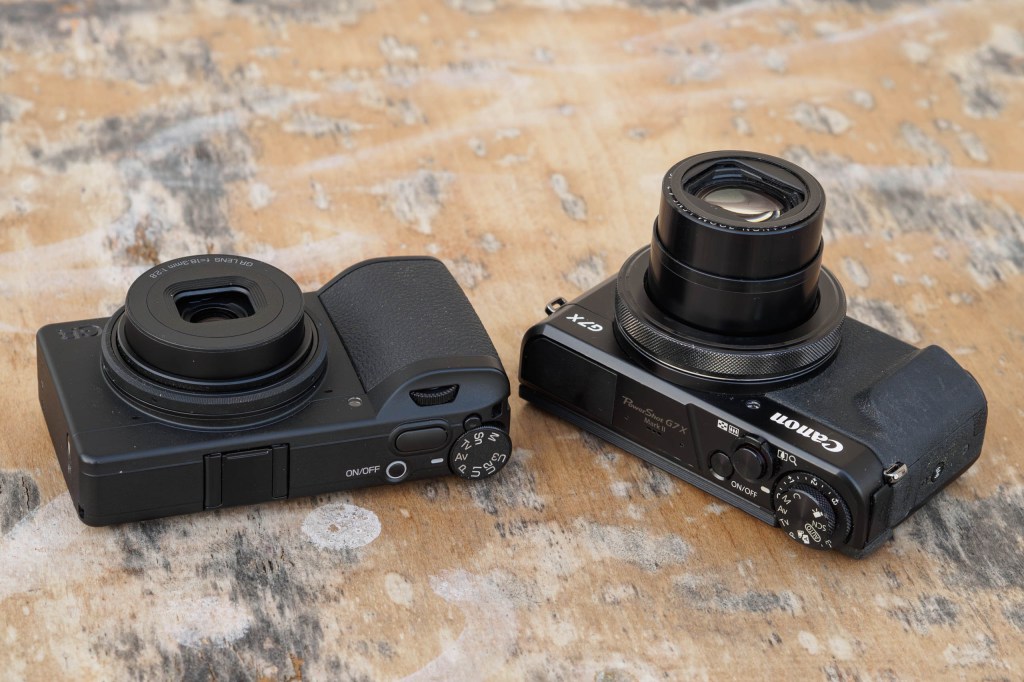 Ricoh GR IV Monochrome compared to Canon PowerShot G7 X Mark II