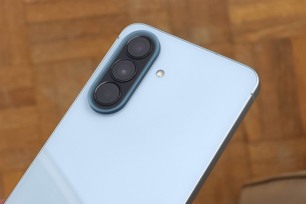 Samsung Galaxy A57 in Icy Blue. Photo JW/AP