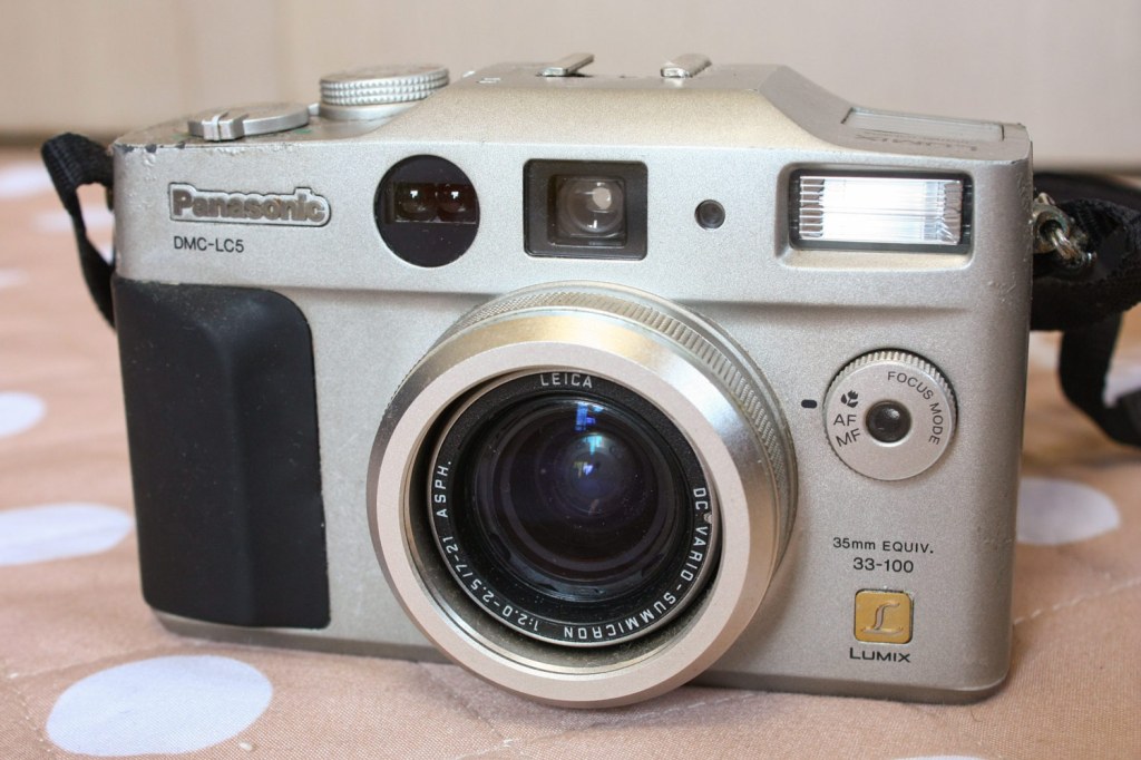Panasonic Lumix LC5, released in 2001. Image Steve Swayne, Flickr/Creative Commons.