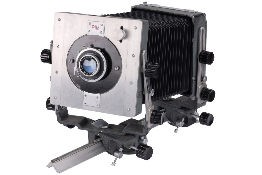 The Monorail camera made for Ilford by Photographic Instrument Manufacturers
(Courtesy of Flints Auctioneers)