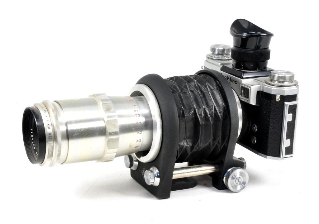 Praktina IIa close-up bellows, high-magnification viewfinder and Triotar 135mm lens.