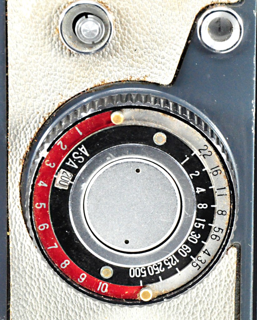 The wind knob that doubles as an exposure indicator