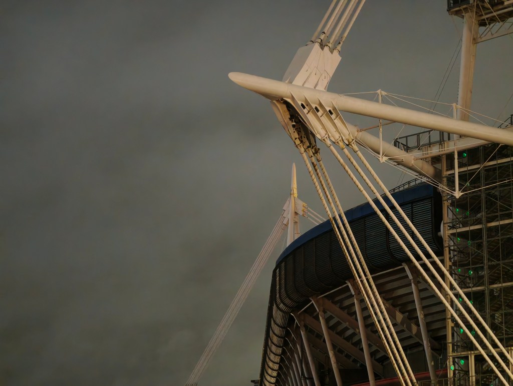 A scene taken in low light with the Xiaomi 17 Ultra