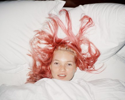 Juergen Teller, Young Pink Kate London 1998 © Juergen Teller, All Rights Reserved