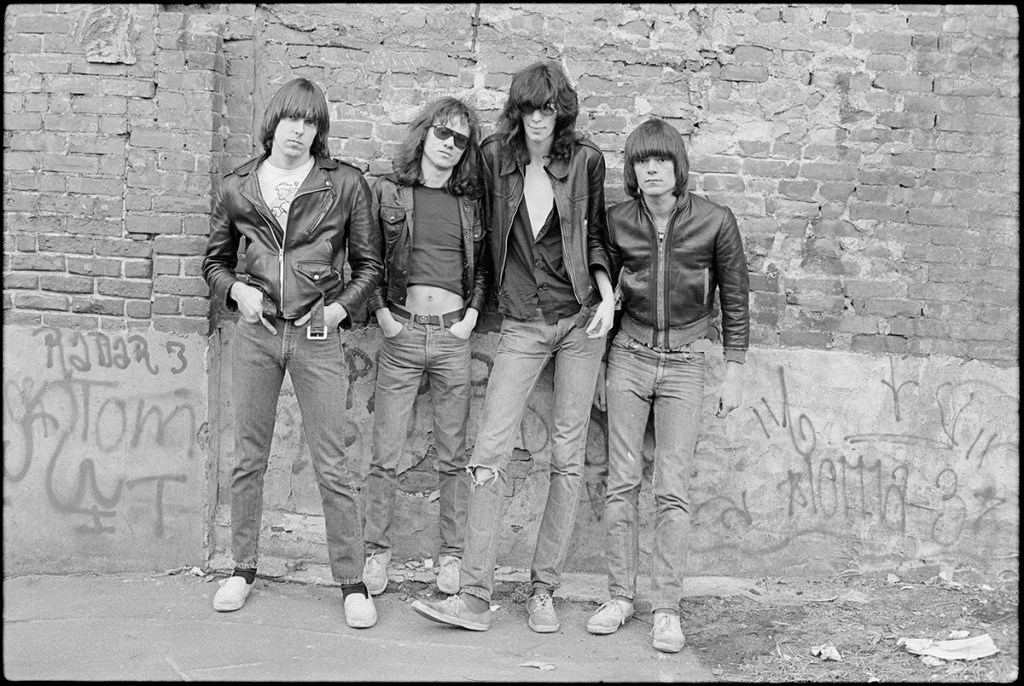 The Ramones by Roberta Bayley 