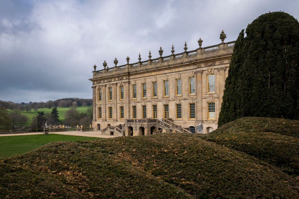 Canon EOS C50 sample, estate and gardens with moody skies