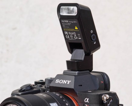 Viltrox Vintage Z2 flash