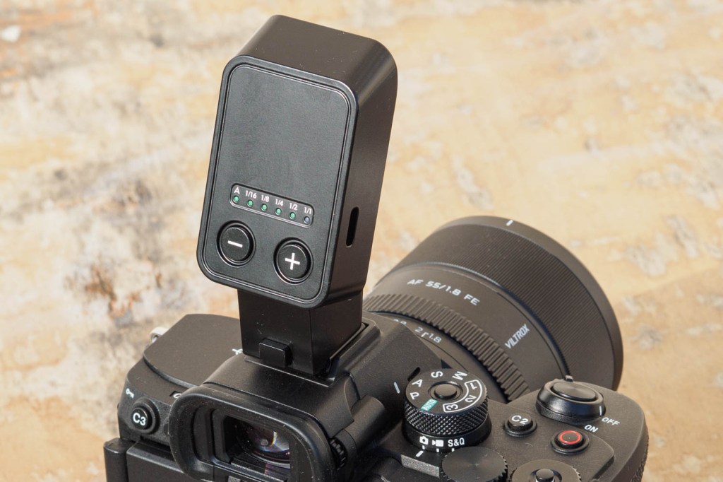 Viltrox Vintage Z2 flash controls