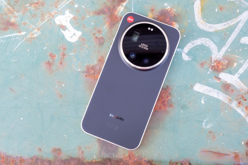 The Leica Leitzphone against a metal backdrop