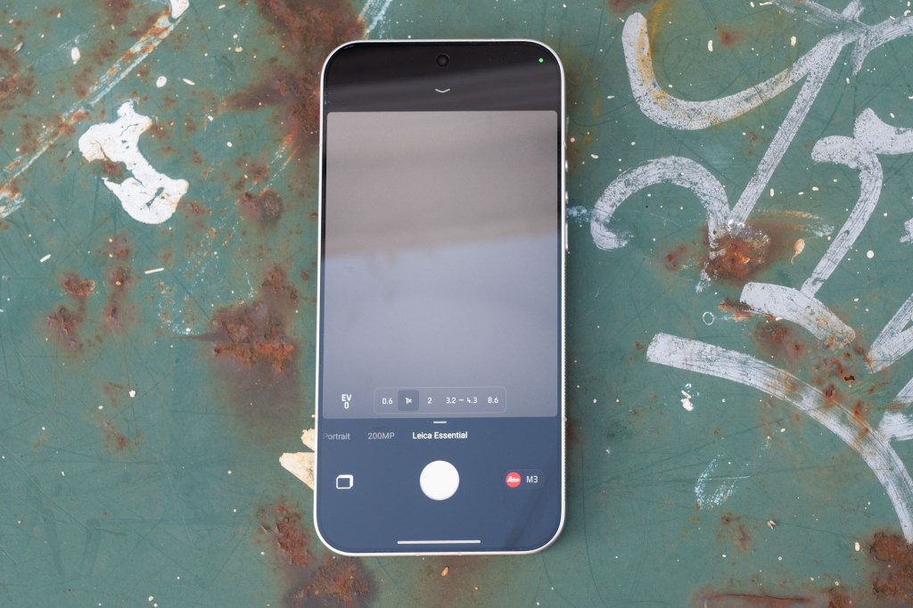The Leica essential mode of the Leica Leitzphone