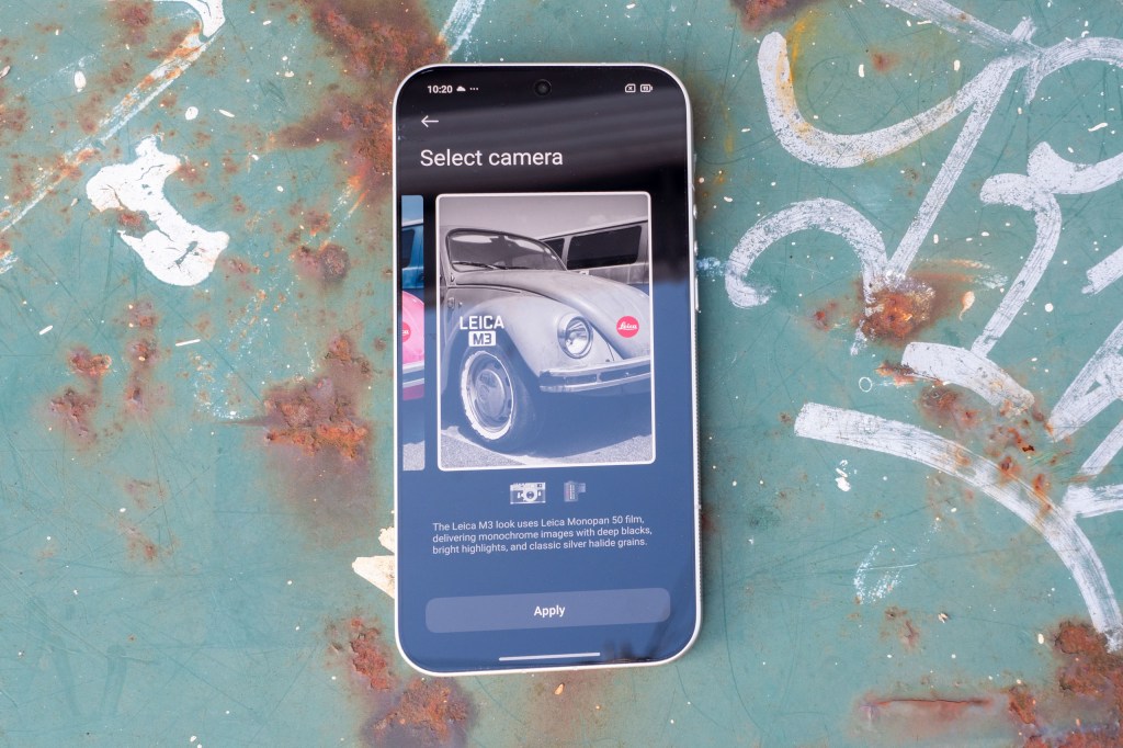The Leica M3 shooting mode on the Leica Leitzphone