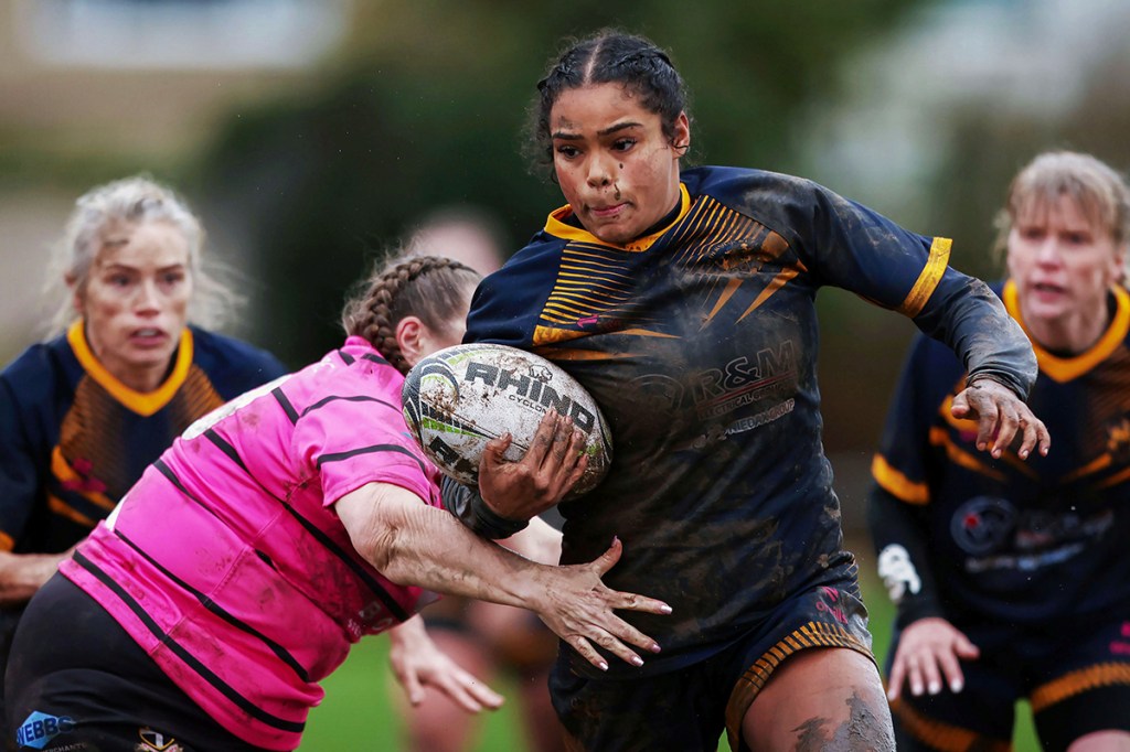 mid tackle in rugby