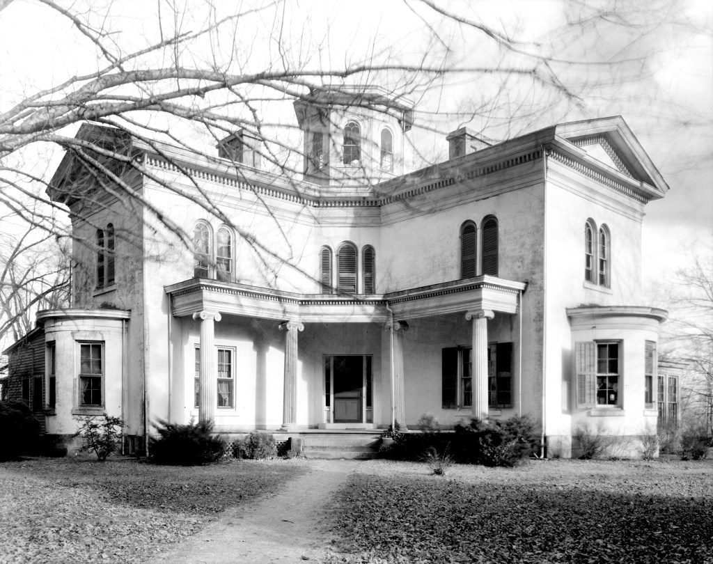 black and white photo of a building