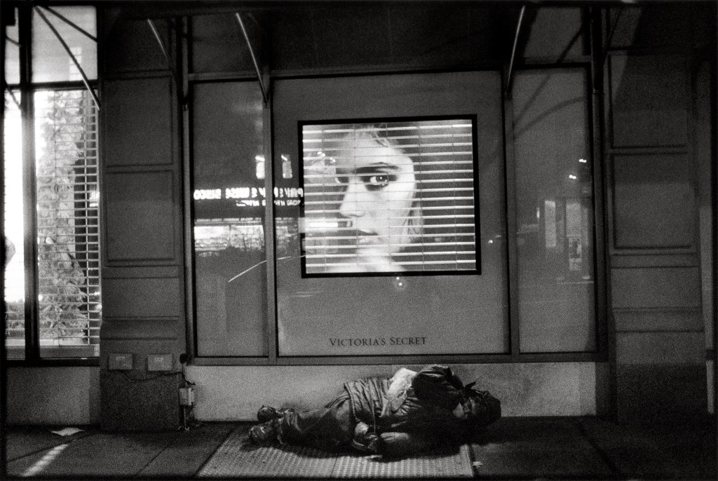 Homelessness, Broadway, Upper West Side, November 25, 2017. Image credit: William Meyers 