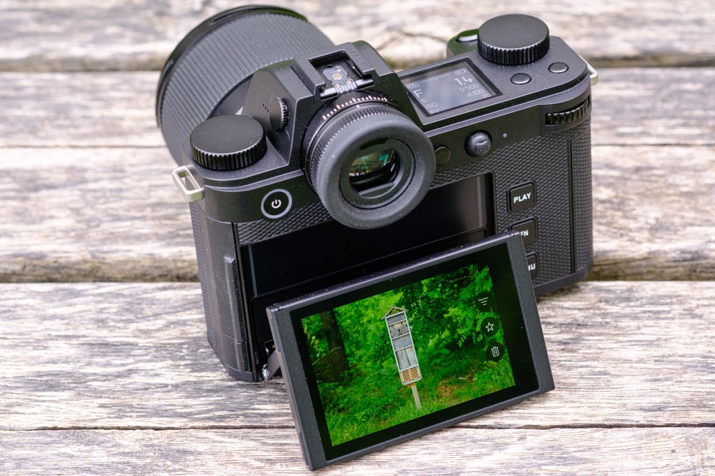 Leica SL3-P tilting rear screen. 