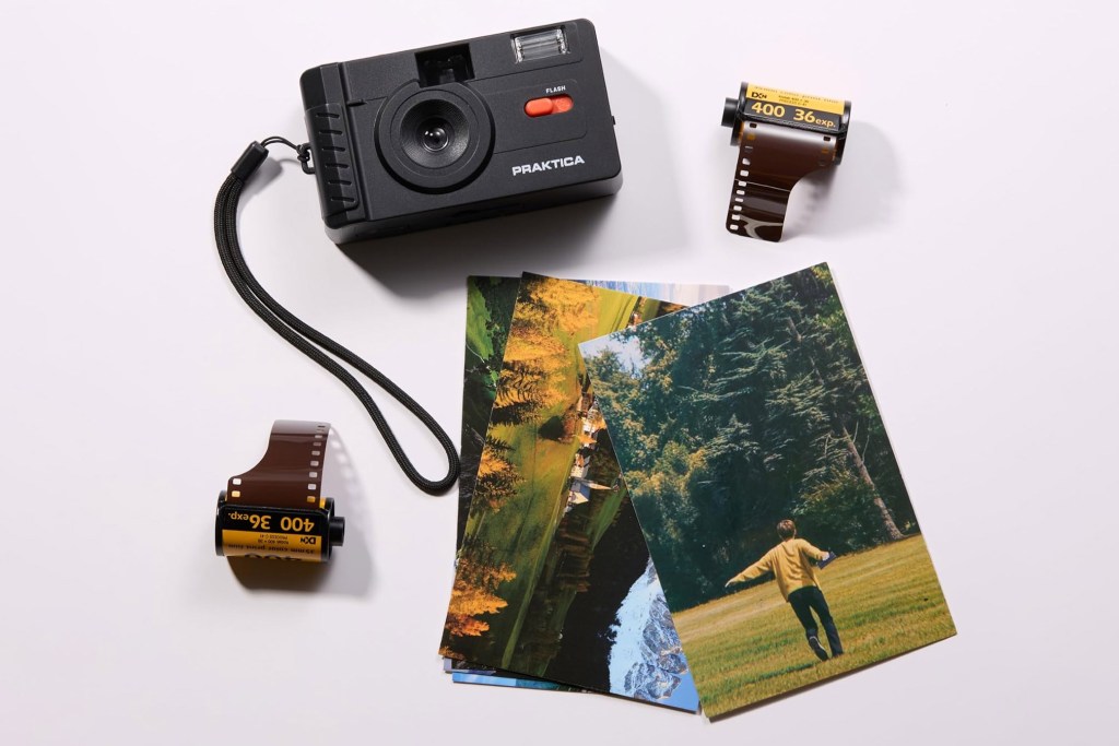 Praktica VF212 - a reusable 35mm film camera comes in white or black. Image: Praktica/Amazon