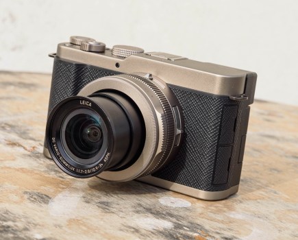 Panasonic Lumix L10 in Titanium Gold