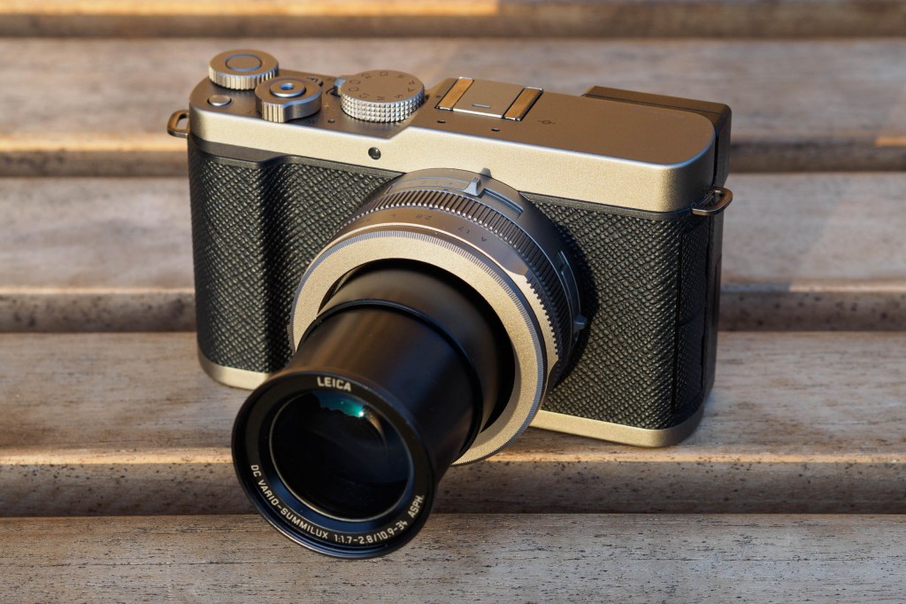 Panasonic Lumix L10 set to full zoom. 