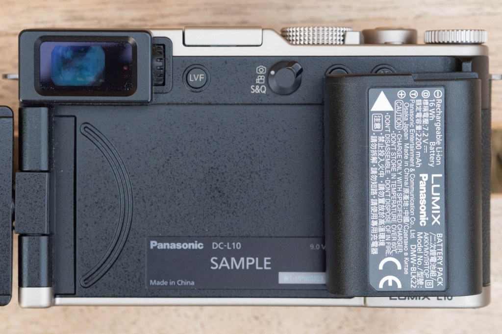 Panasonic Lumix L10 with BLK22 battery

