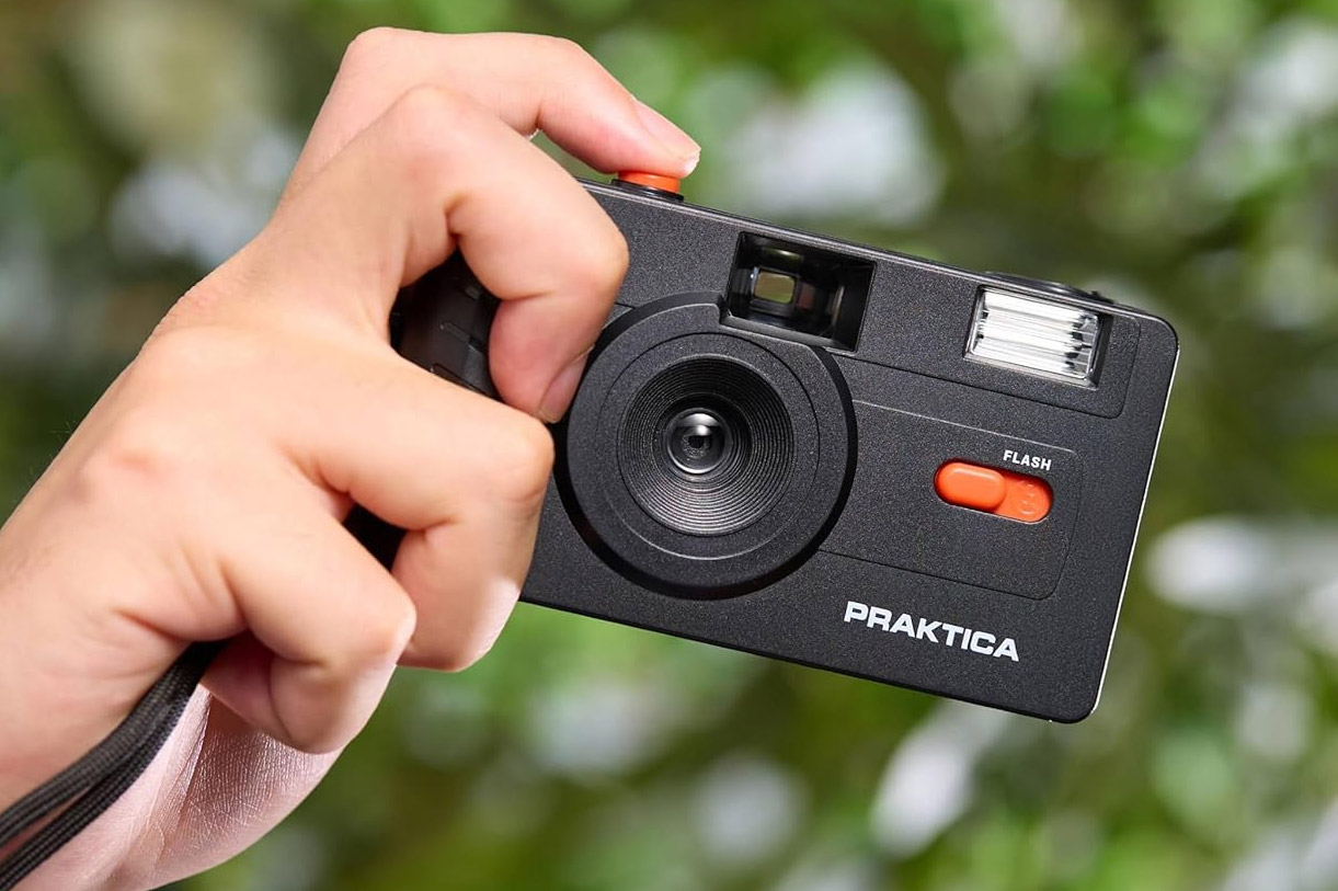 You can now get a 35mm full-frame Praktica camera for under £20