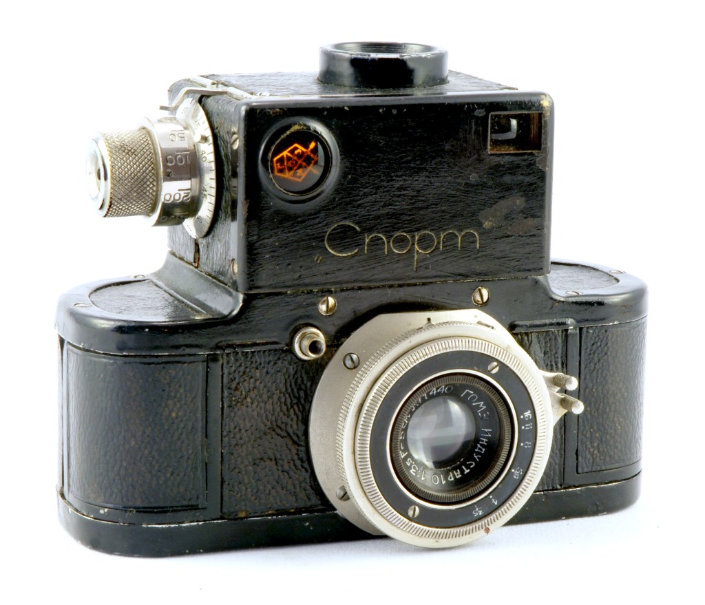 For a while it was thought that the Russian Sport was the first 35mm SLR, but recent documentation has shown that it was just beaten by the Kine Exakta