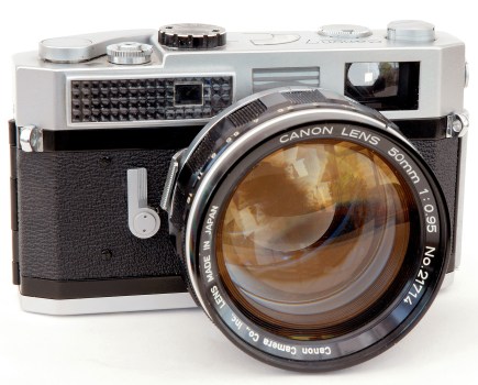 Launched in 1961, the Canon 7 was the company’s last great rangefinder camera, defined by its incredible wide aperture standard lens, a 50mm f/0.95 that became known as the Dream Lens